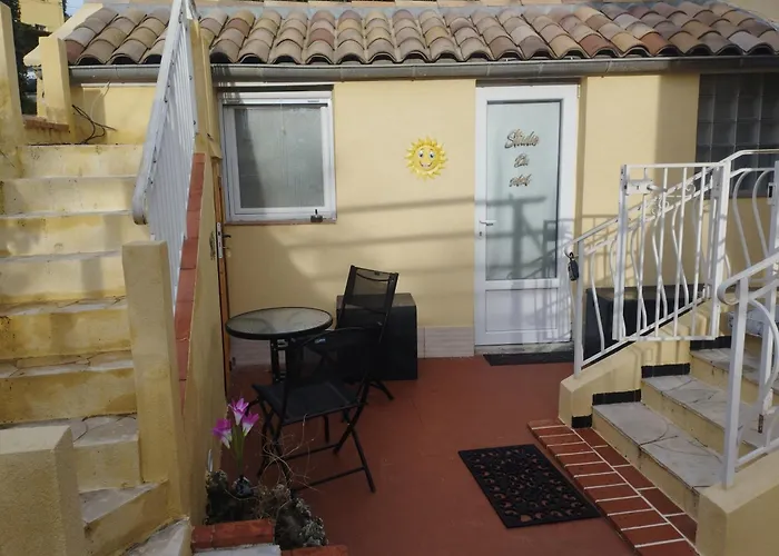 Studio Du Soleil Rez De Jardin Avec Parking Gratuit
